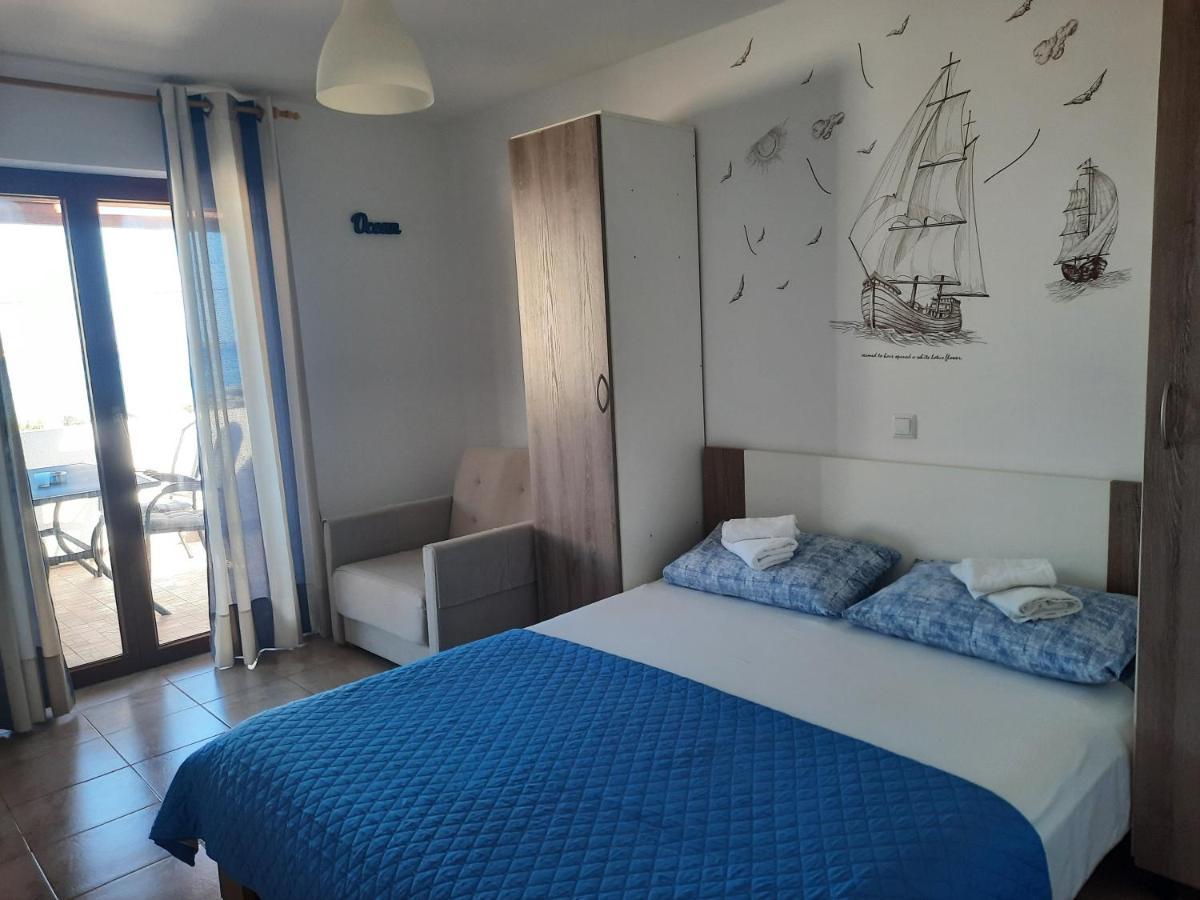 Morska Vila Apartment Vir Exterior photo
