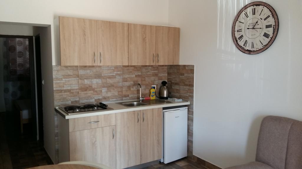 Morska Vila Apartment Vir Exterior photo